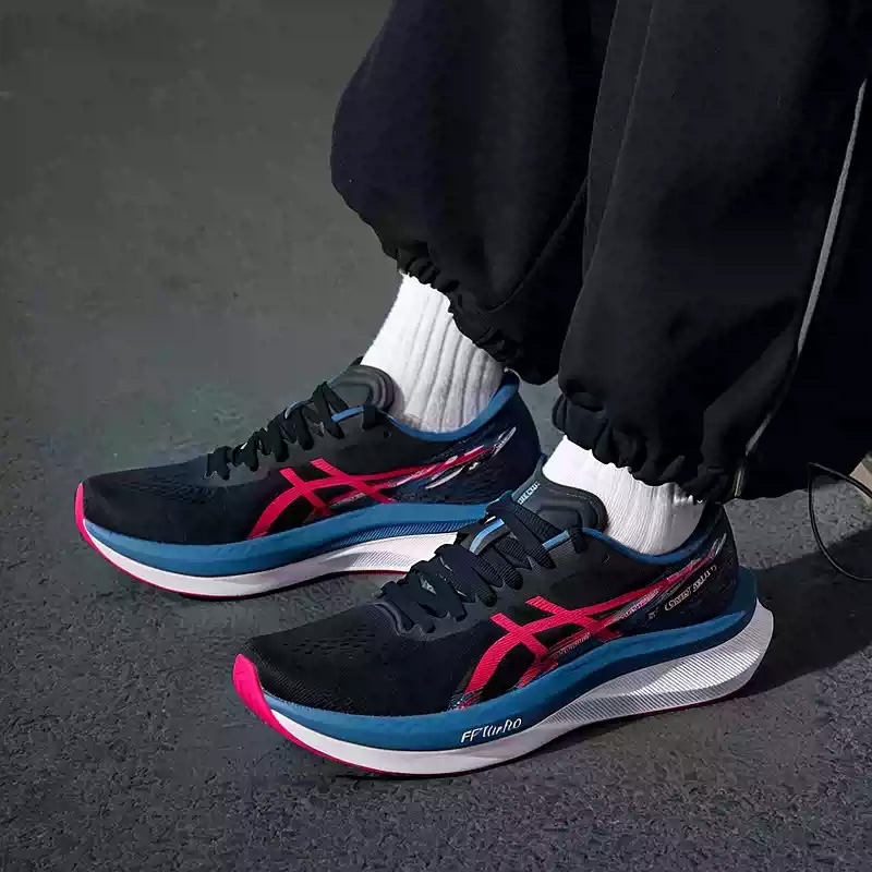 Asics  Women MAGIC SPEED 4 Bla - Table Tennis Shoes Asics recension och pris