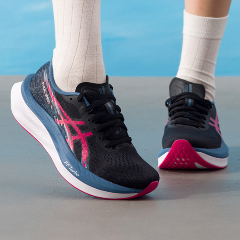 Asics  Women MAGIC SPEED 4 Bla - Table Tennis Shoes Asics recension och pris