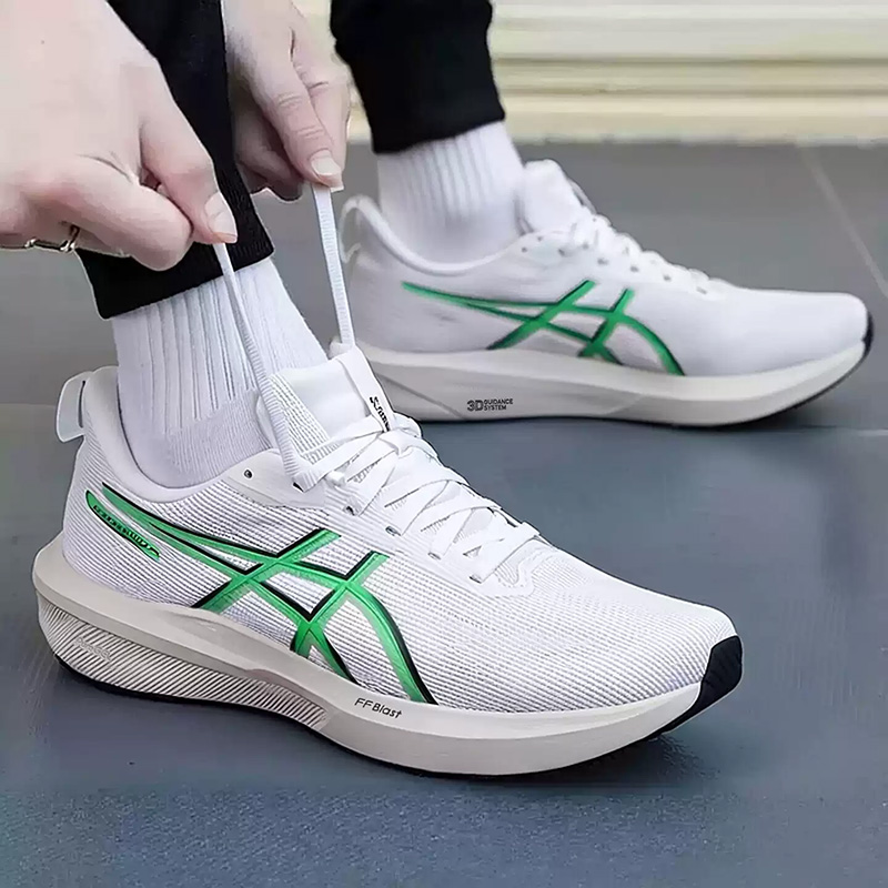 Asics  DYNABLAST 4 White Fluor - Table Tennis Shoes Asics recension och pris